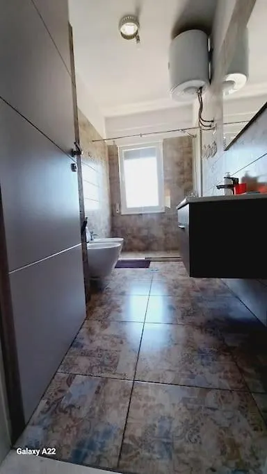 Isabel'S Penthouse Overlooking The City Tirana 0*,