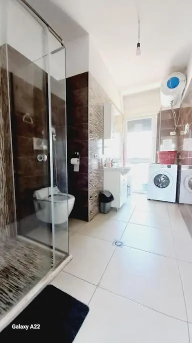 Isabel'S Penthouse Overlooking The City Tirana