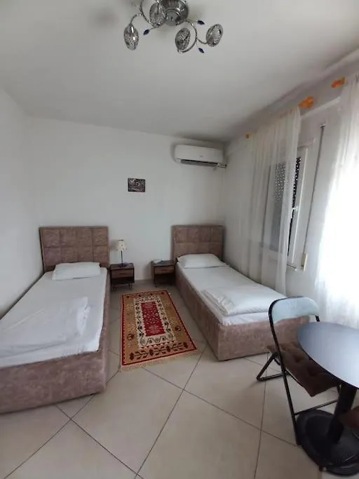Isabel'S Penthouse Overlooking The City Tirana Apartment